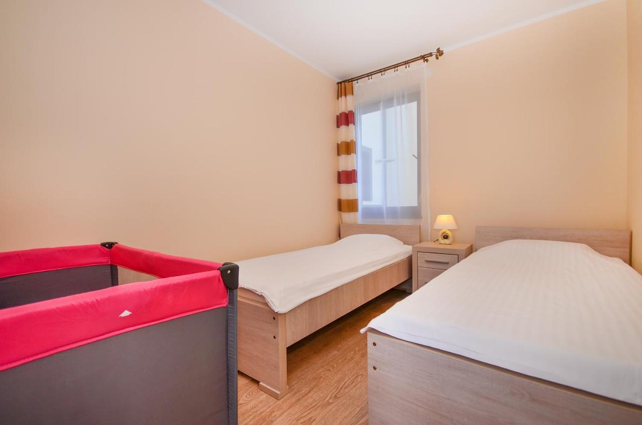 Apartamenty Teczowe Ujście-Darłowskie エクステリア 写真
