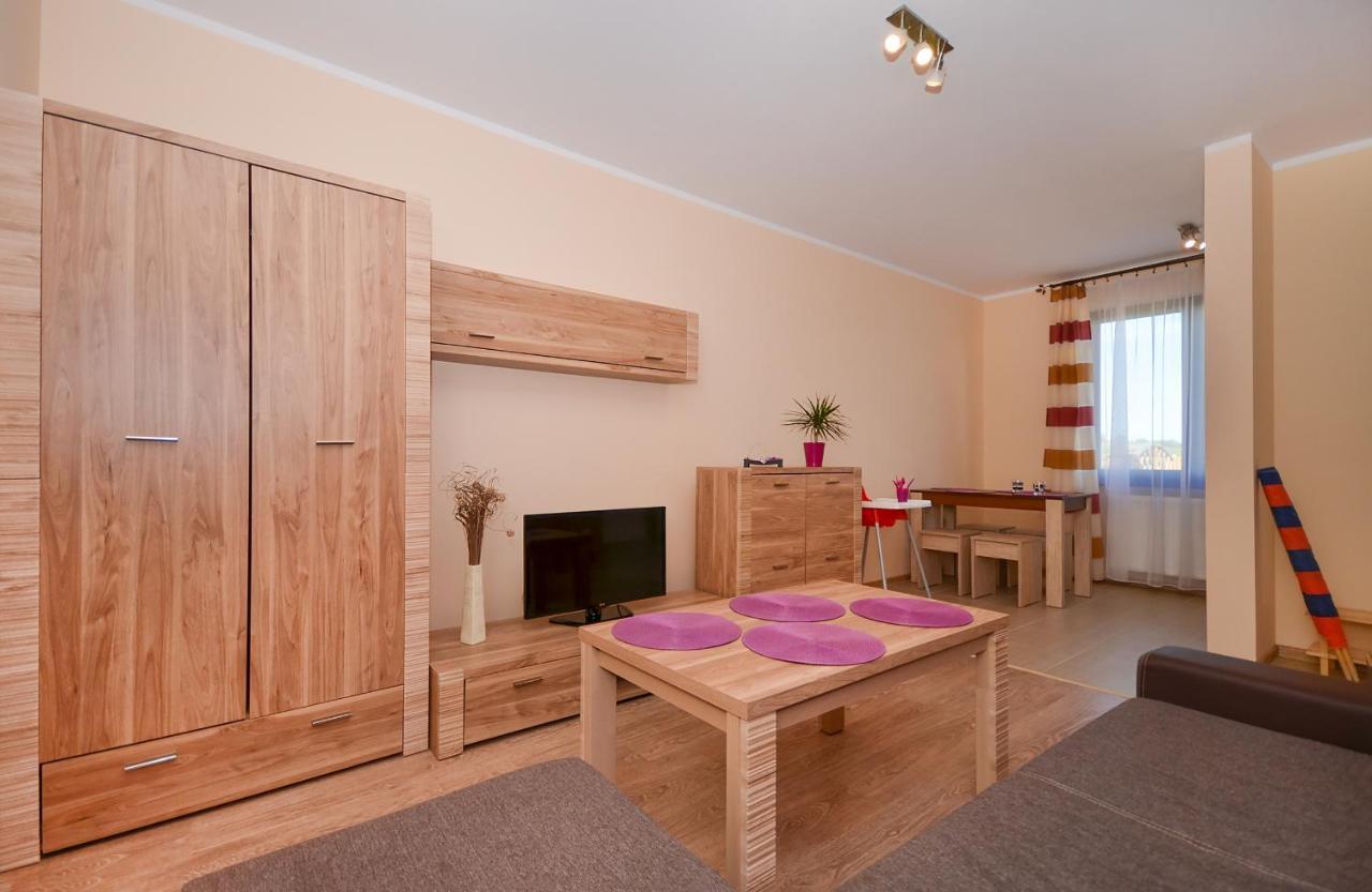 Apartamenty Teczowe Ujście-Darłowskie エクステリア 写真