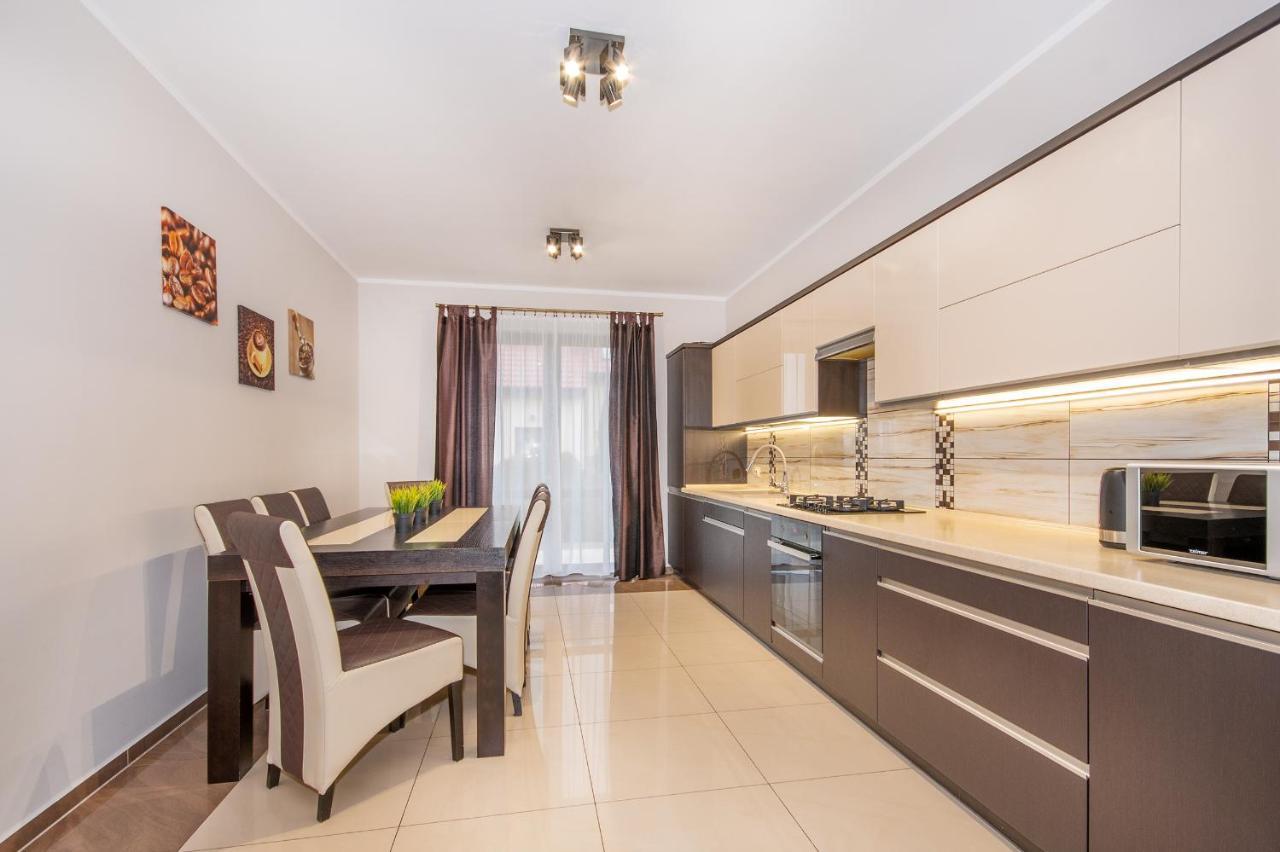 Apartamenty Teczowe Ujście-Darłowskie エクステリア 写真