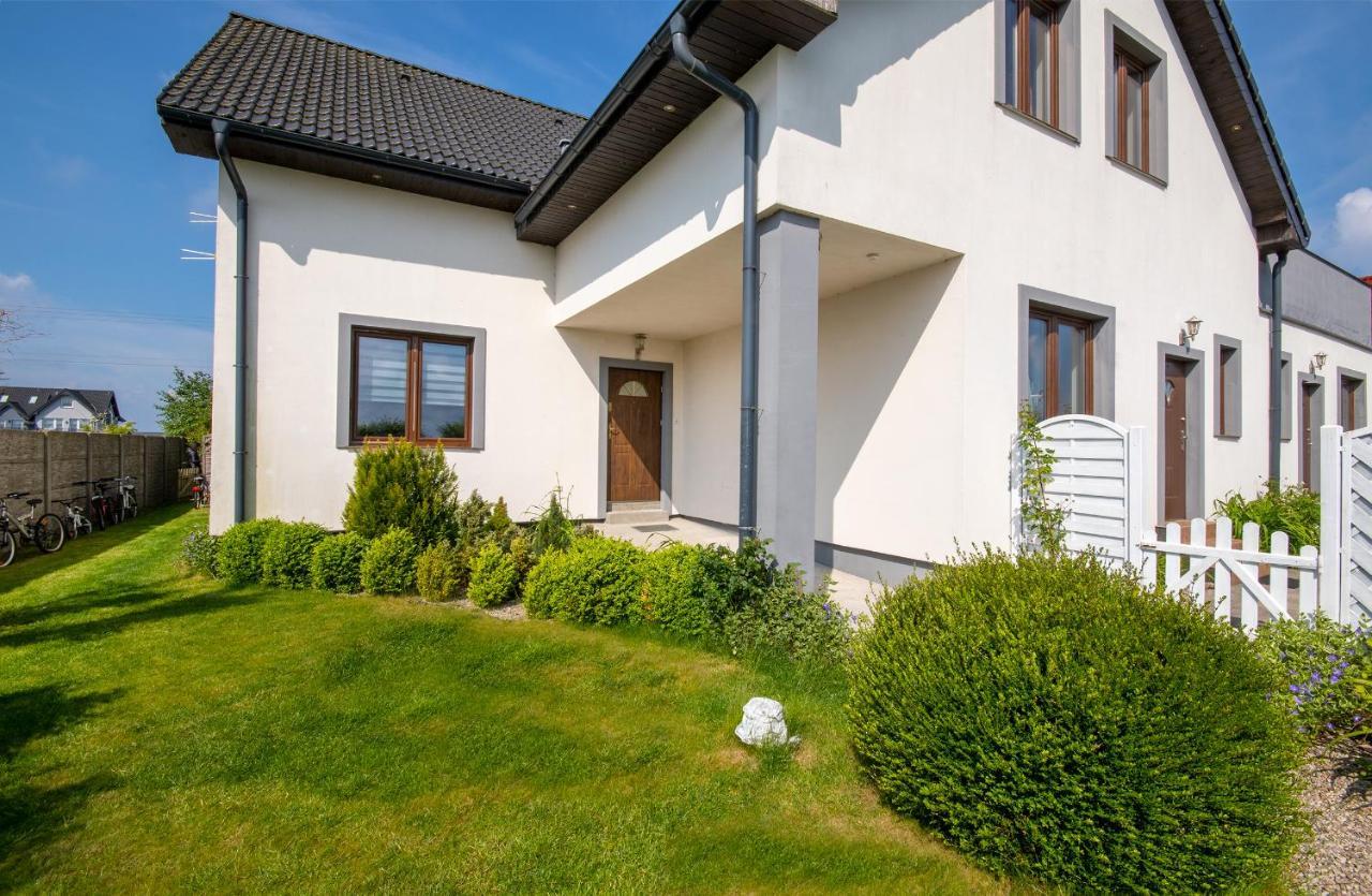 Apartamenty Teczowe Ujście-Darłowskie エクステリア 写真